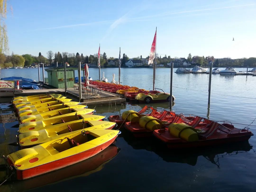 Fiberglass boats